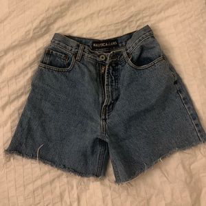 VINTAGE NAUTICA SHORTS